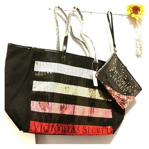 Victorias Secret make up and tote bag set!! 😍